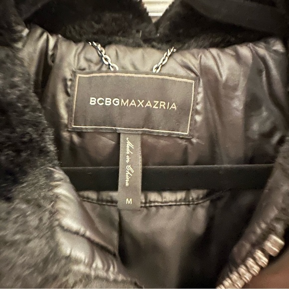 BCBGMaxazria Down Bustle Winter Puffer Coat Faux Fur Feather Black sz Medium - Picture 14 of 15